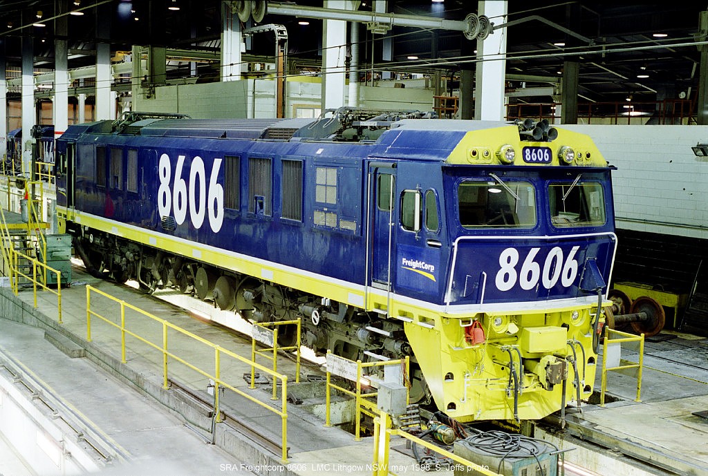 8606 inside Lithgow LMC on 1st May 1998